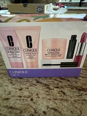 Clinique Gift Set